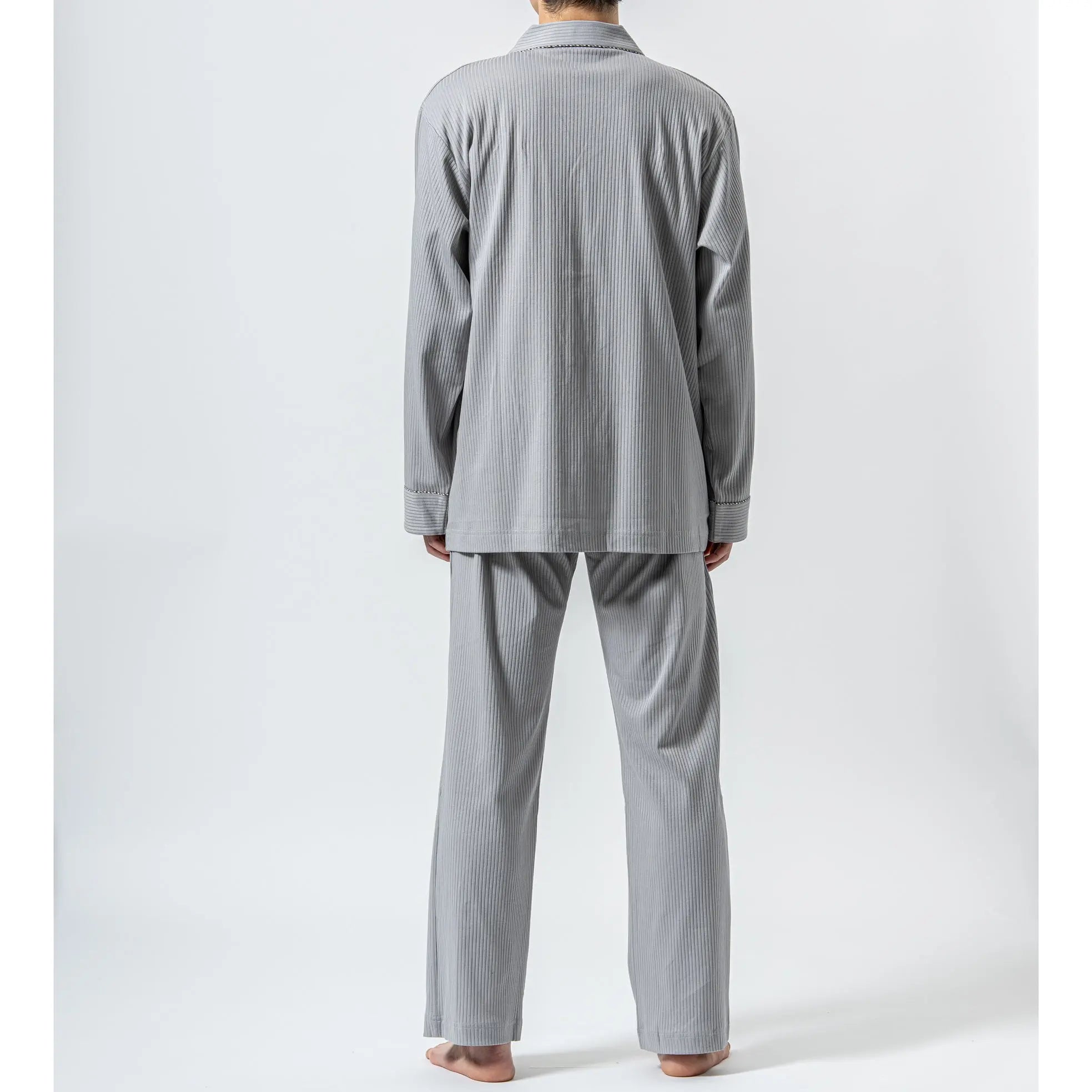 Aquascutum アクアスキュータム パジャマ 針抜きスムース無地 - パジャマ RENOWNINX ONLINE SHOP