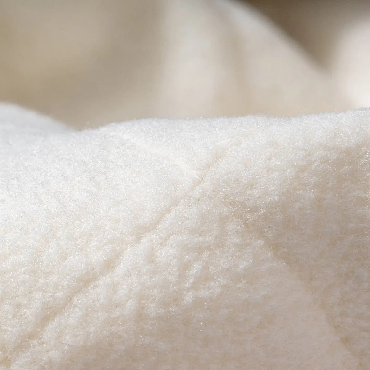 Aquascutum アクアスキュータム 綿100%+マイクロフリース リバーシブルベスト - ガウンはおりもの RENOWNINX ONLINE SHOP