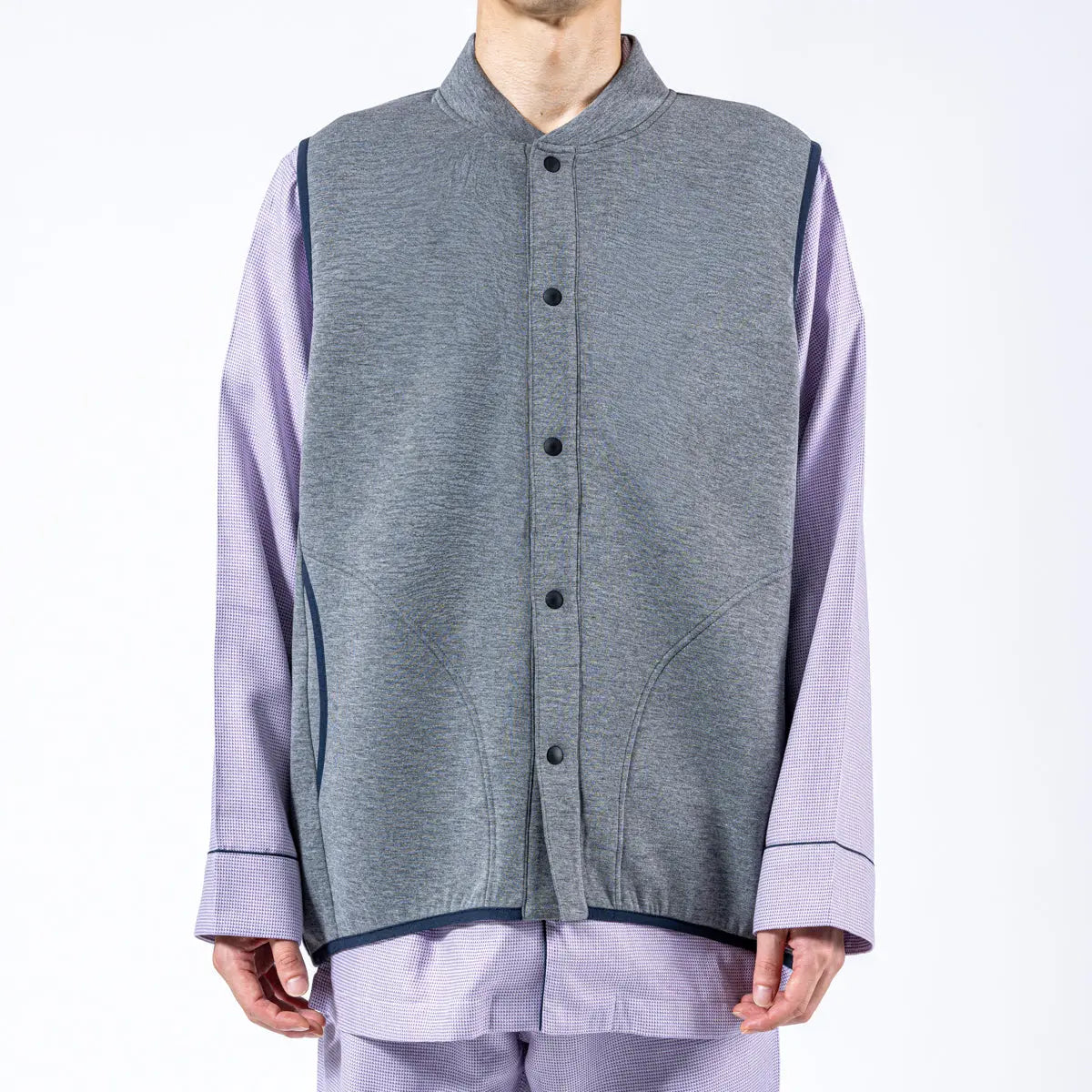 Aquascutum アクアスキュータム TR Cカードボード無地ベスト - ガウンはおりもの RENOWNINX ONLINE SHOP