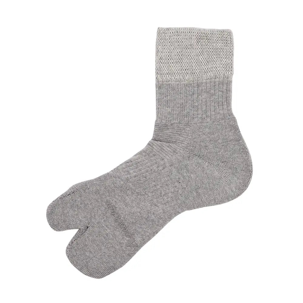 Aquascutum アクアスキュータム ニューライン ソックス ソフトくちゴム スポーツ二股 - カジュアルソックス RENOWNINX ONLINE SHOP