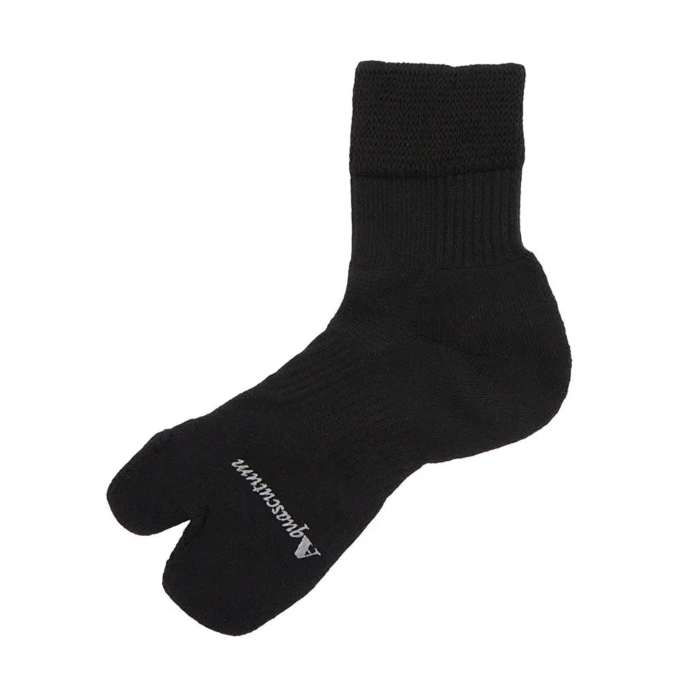 Aquascutum アクアスキュータム ニューライン ソックス ソフトくちゴム スポーツ二股 - カジュアルソックス RENOWNINX ONLINE SHOP