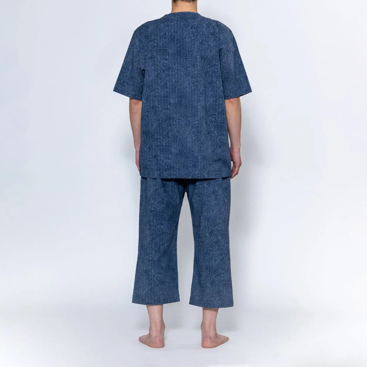 Aquascutum アクアスキュータム パジャマ 60リップルボタニカルプリント 半袖7分パンツ 衿なしV - パジャマ RENOWNINX ONLINE SHOP