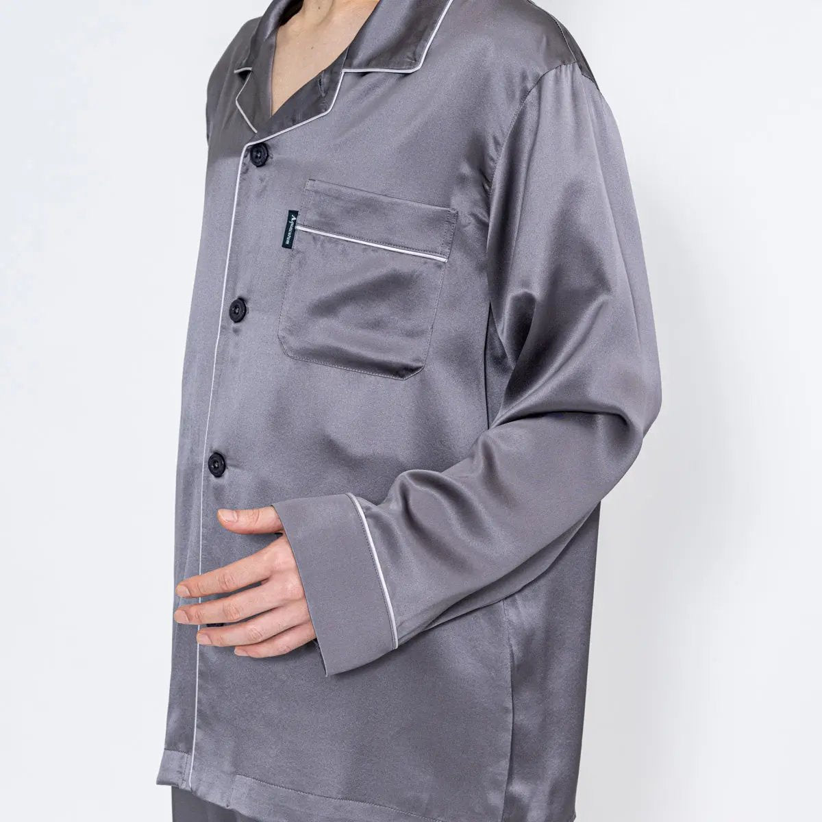Aquascutum パジャマ シルクサテン 無地 シルク100% 日本製