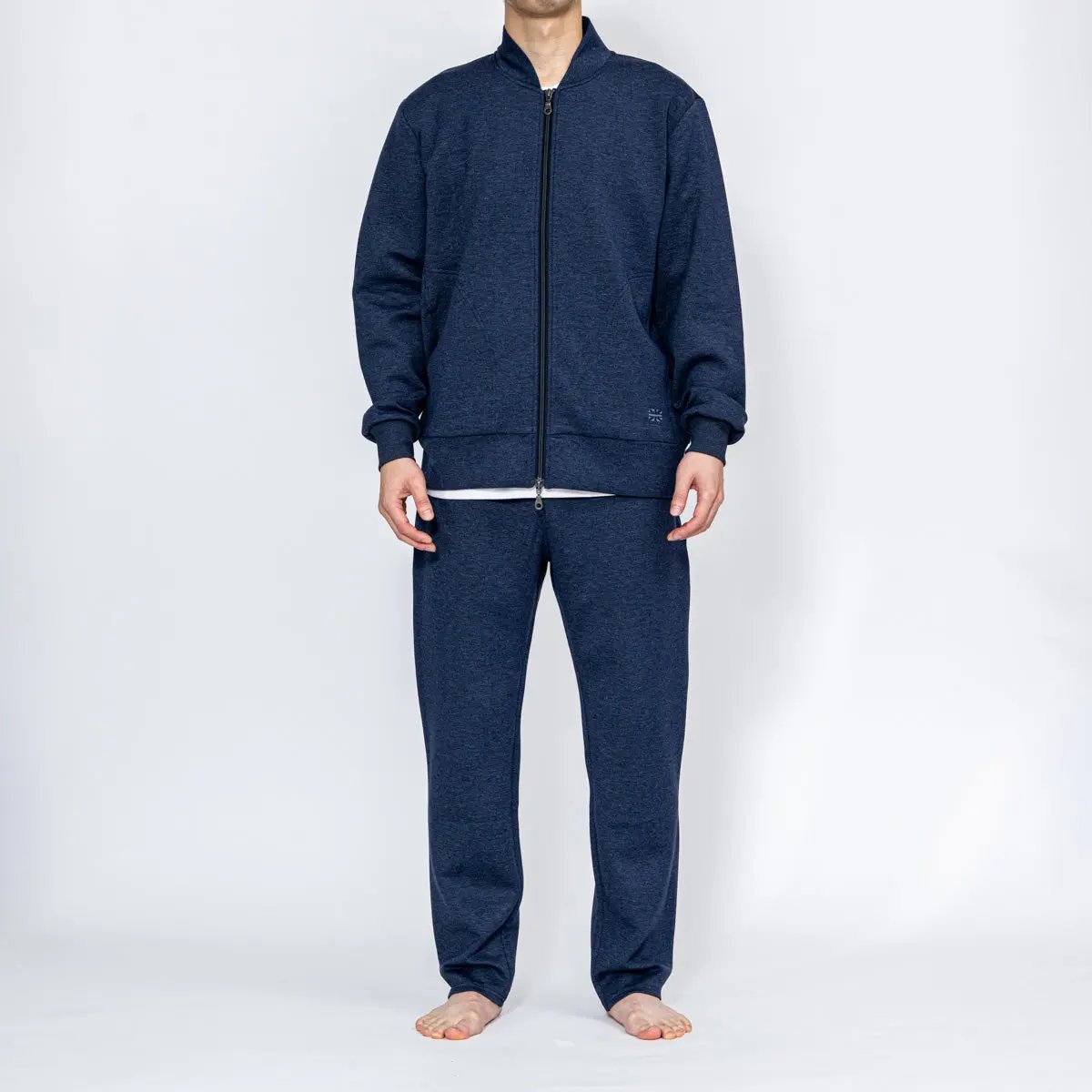【新品、未使用】Aquascutum アクアスキュータム　ブルゾン　ネイビー　M Aquascutum アクアスキュータム TR Cカードボード無地全開 - RENOWNINX