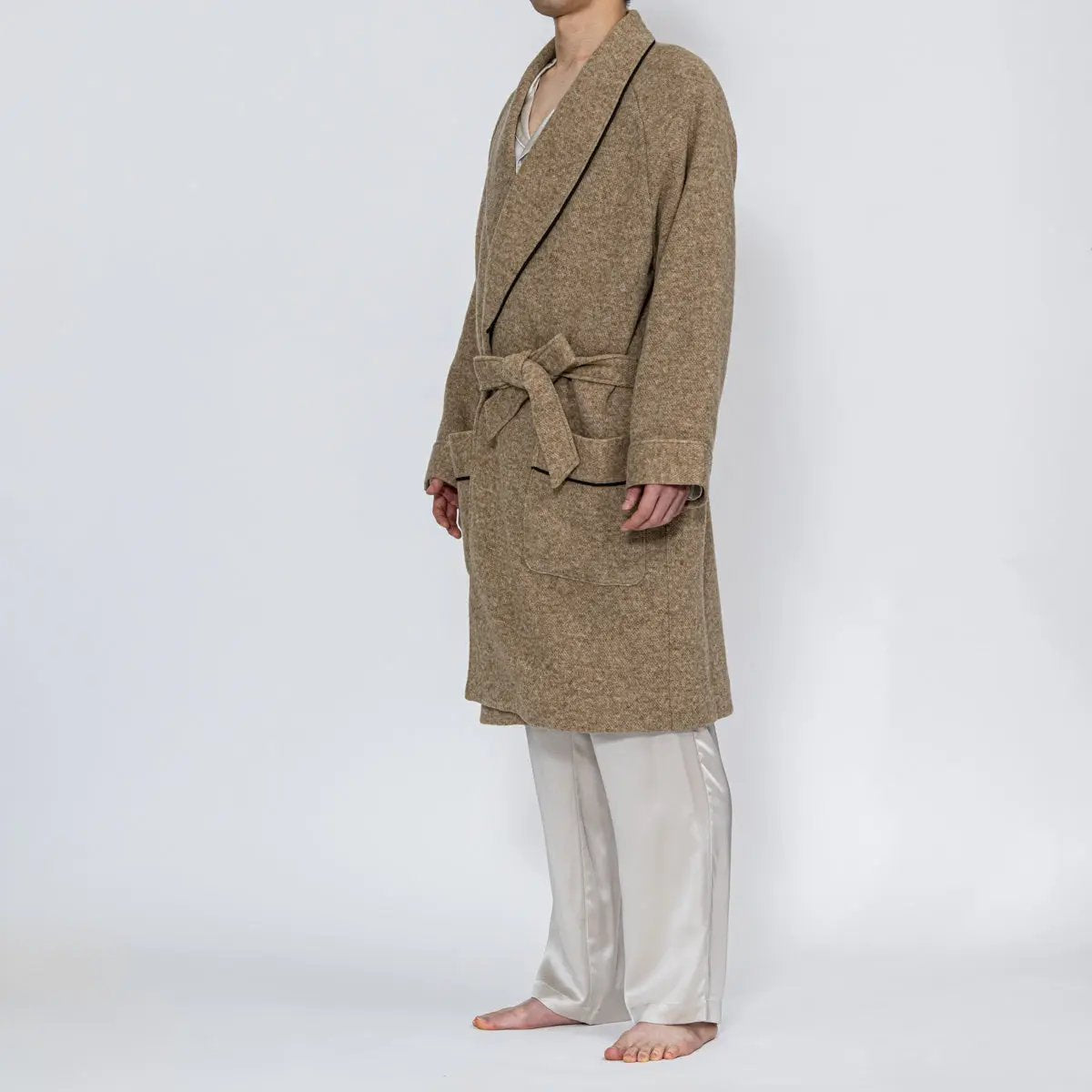 LA7710 アクアスキュータム ウール ロングカーディガン ベージュ ９ Aquascutum アクアスキュータム ウールダブルニット杢無地ミドルガウン