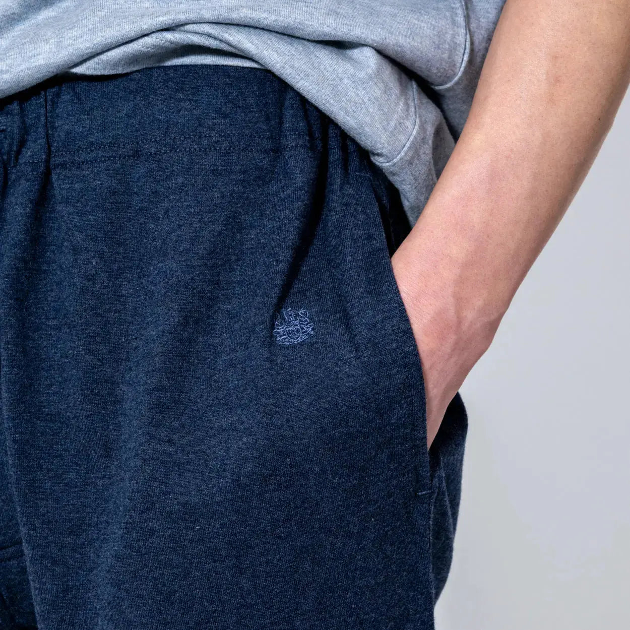 Aquascutum アクアスキュータム ボトムス 天竺無地イージーパンツ