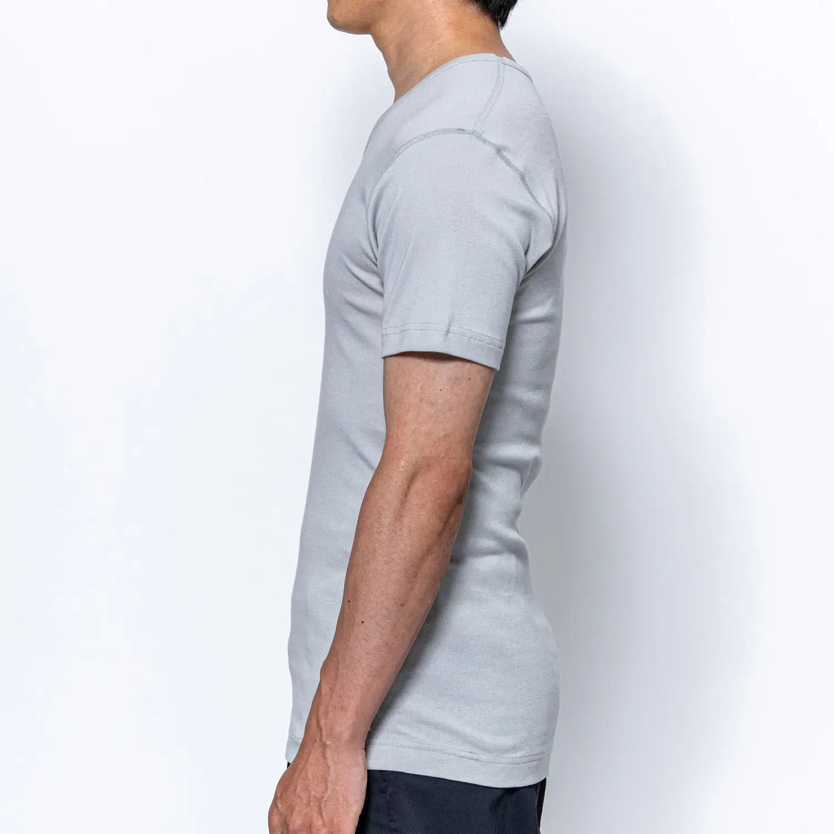 Aquascutum アクアスキュータムクラシックライン 半袖U首 柔らか綿 - トップス  RENOWNINX ONLINE SHOP