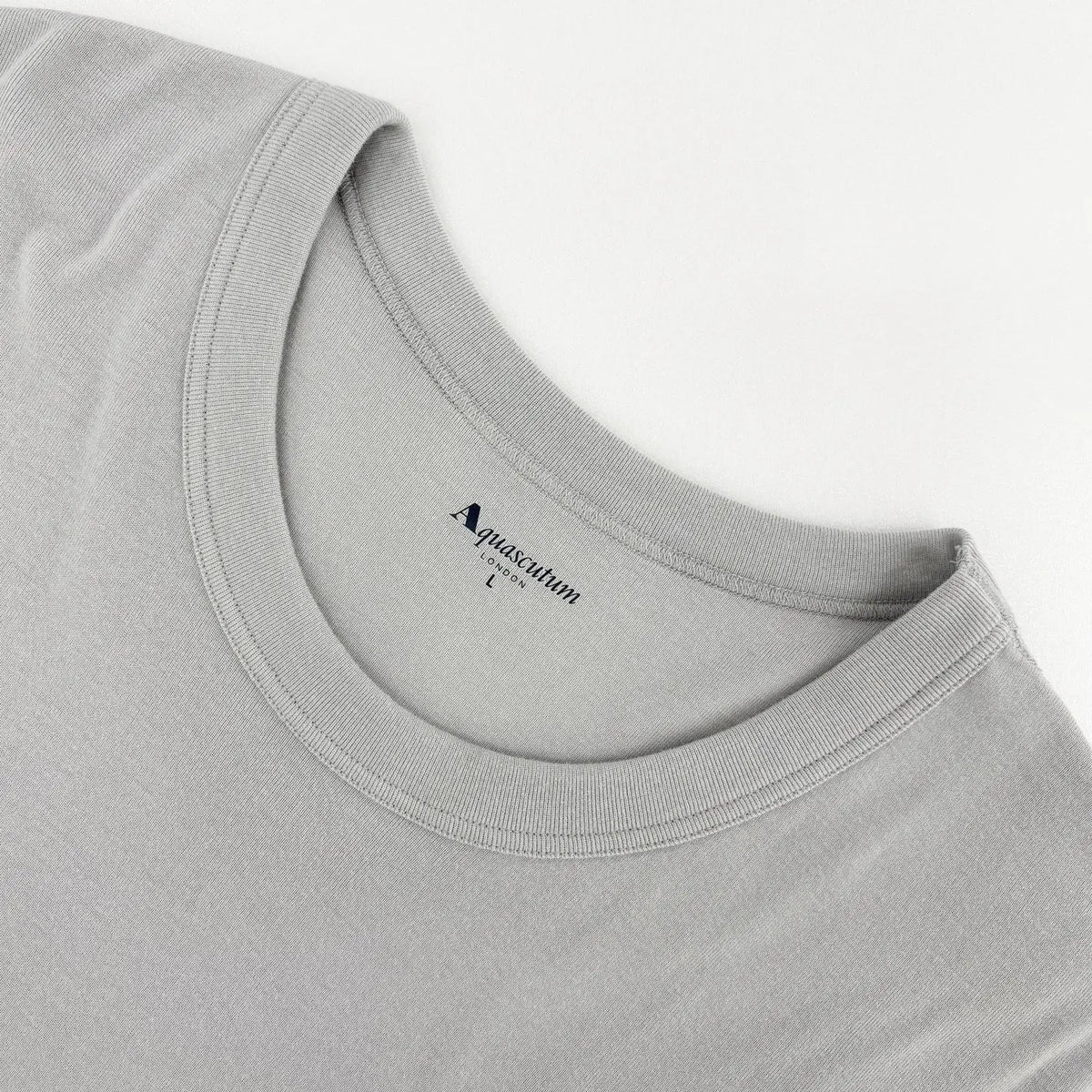 Aquascutum アクアスキュータムクラシックライン 半袖丸首 柔らか綿 - トップス  RENOWNINX ONLINE SHOP