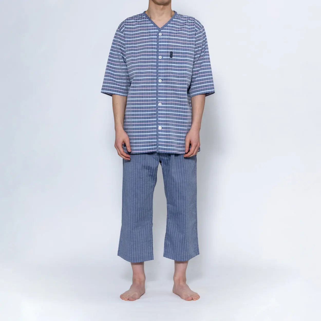 Aquascutum アクアスキュータム パジャマ 吸水速乾サッカーボーダー 無地6分袖7分パンツ 衿なしV - パジャマ  RENOWNINX ONLINE SHOP