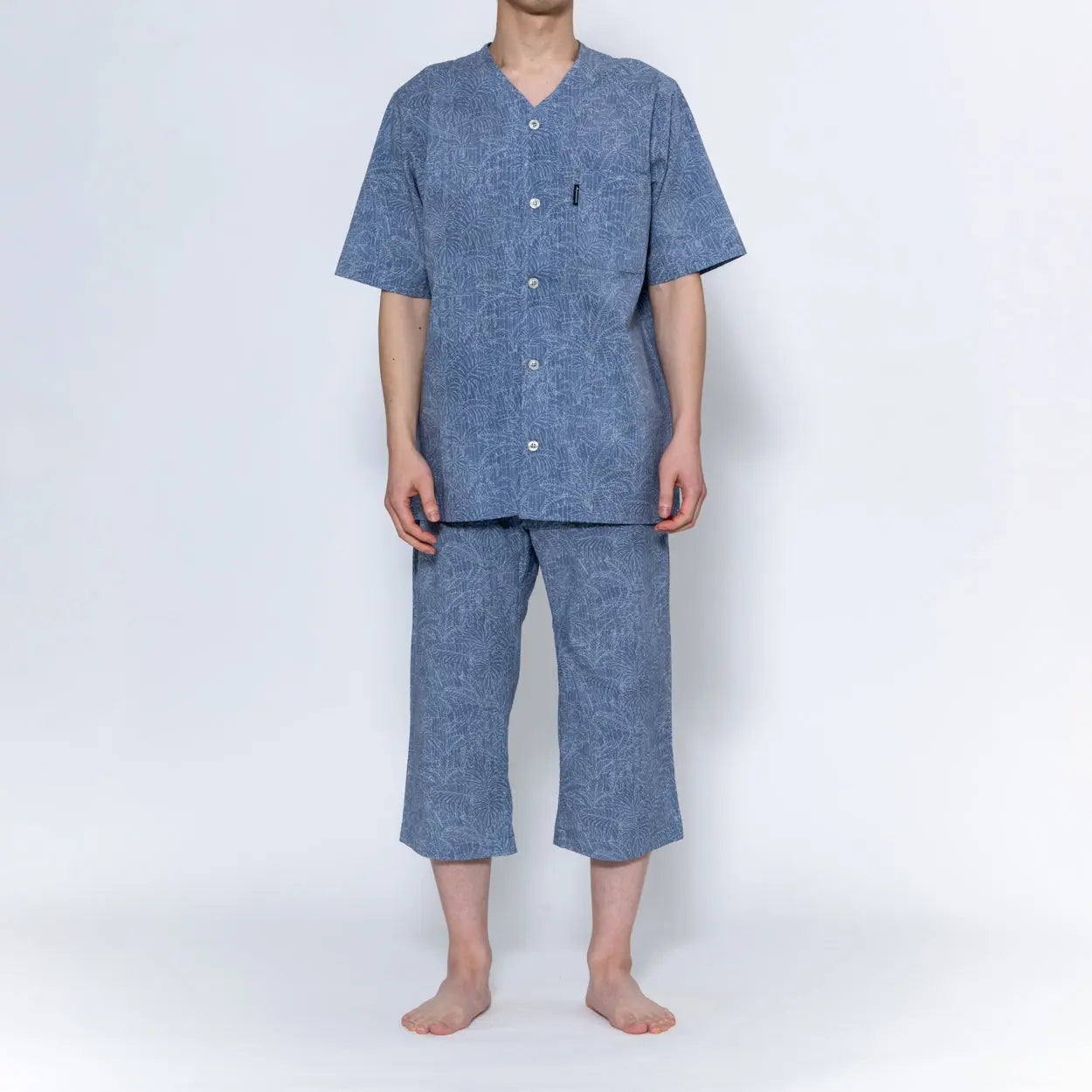 Aquascutum アクアスキュータム パジャマ 60リップルボタニカルプリント 半袖7分パンツ 衿なしV - パジャマ  RENOWNINX ONLINE SHOP