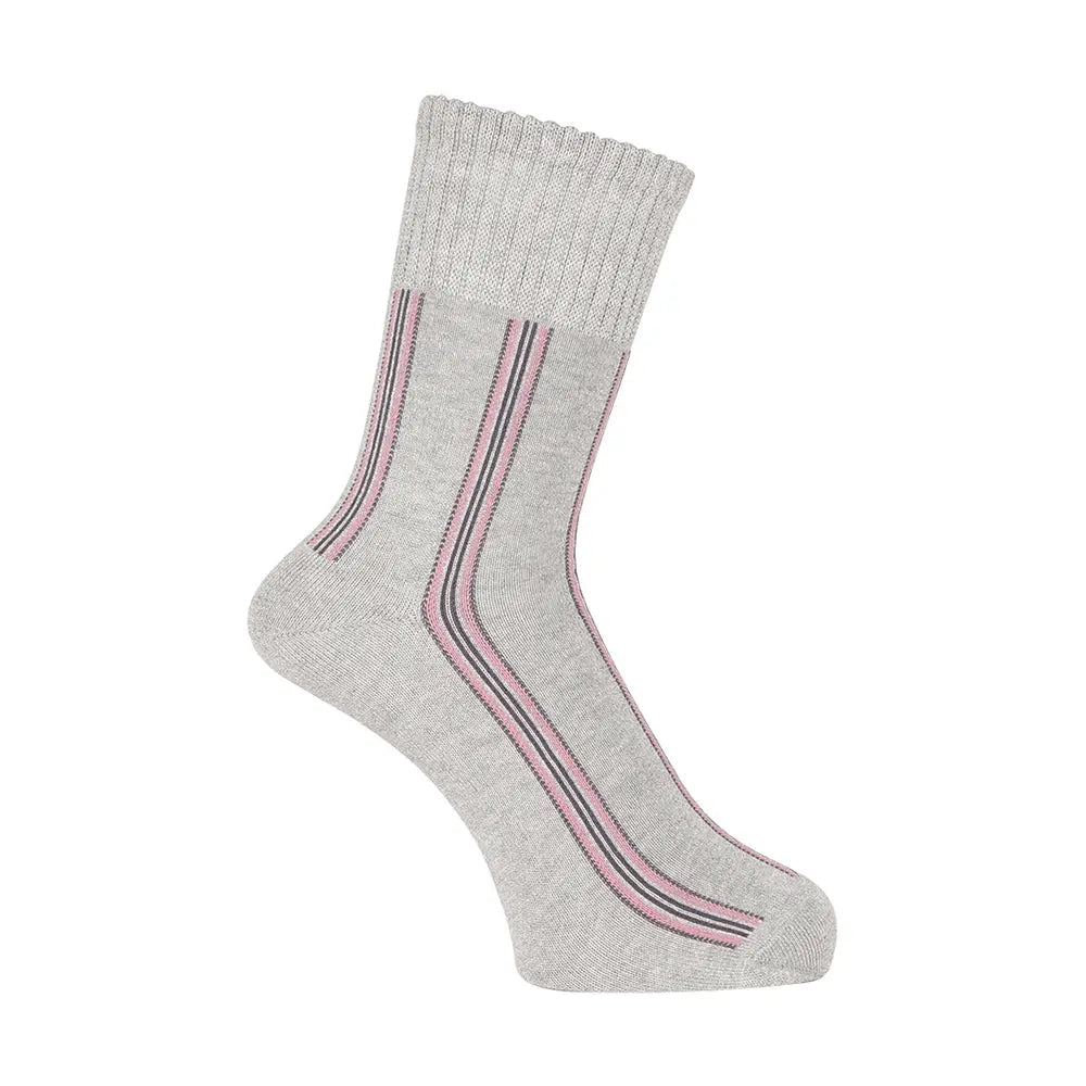 Aquascutum アクアスキュータム ソックス リッチェルストライプ - カジュアルソックス  RENOWNINX ONLINE SHOP