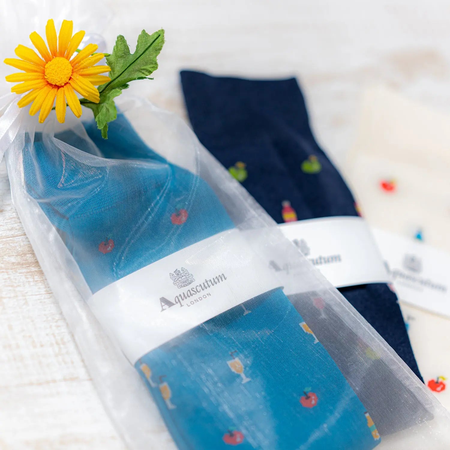 【オンライン限定】父の日ギフト Aquascutum アクアスキュータム サイダーソックス3足セット - ビジネスソックス  RENOWNINX ONLINE SHOP